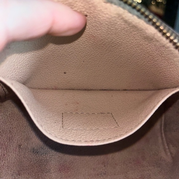 Louis Vuitton Monogram cosmetic pouch M47515 makeup bag - Picture 12 of 16